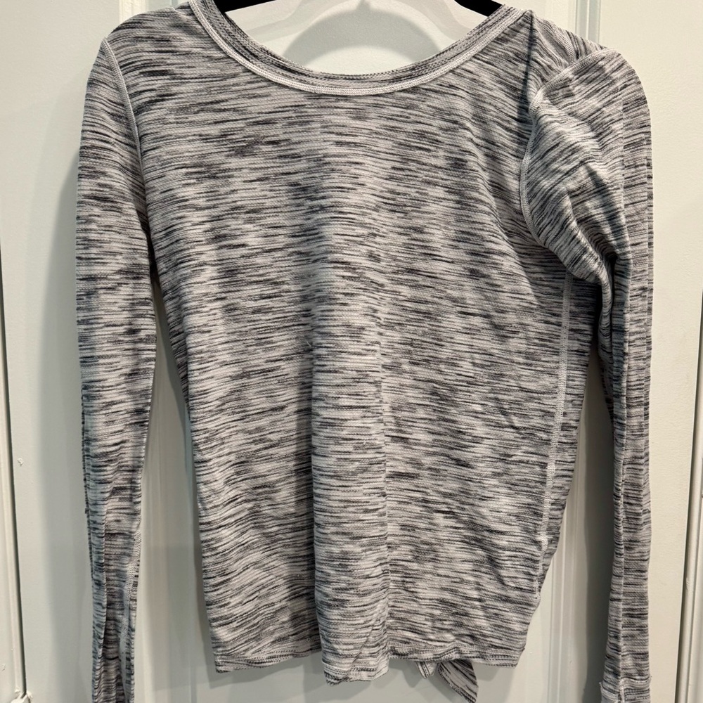 Lululemon Women's Long Sleeve Shirt